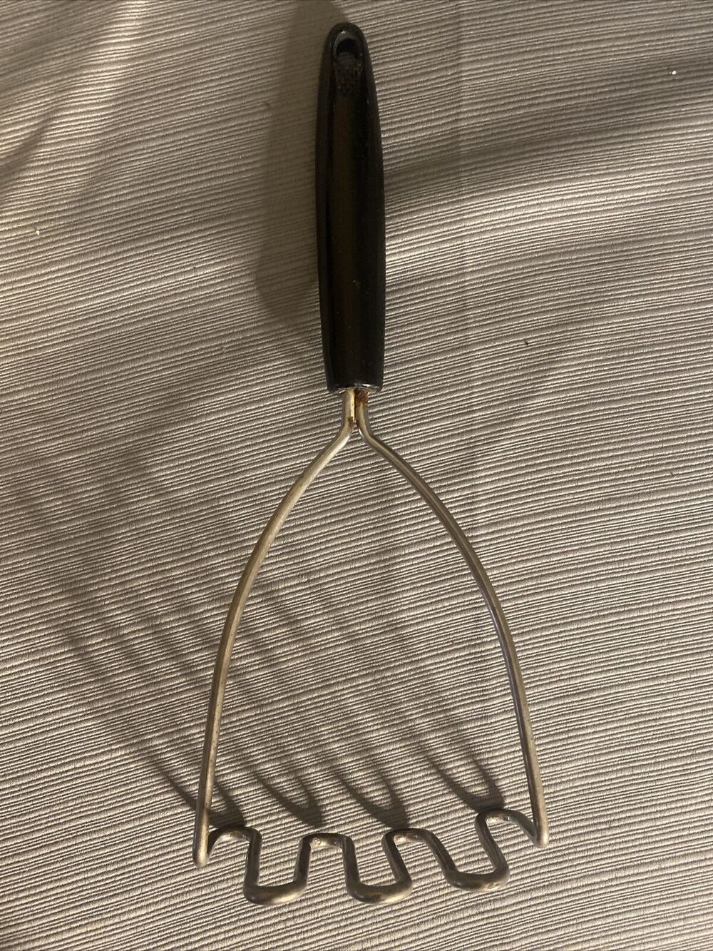 VINTAGE 10.5" STAINLESS STEEL POTATO MASHER BLACK PLASTIC HANDLE
